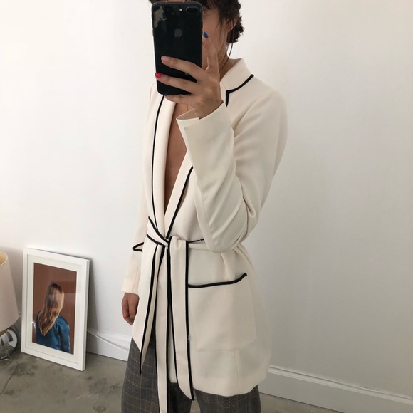 Cream Wrap Blazer w Black Contrast Piping Pajama - Picture 4 of 6